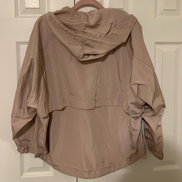 Light rain jacket - Picture 5 of 7